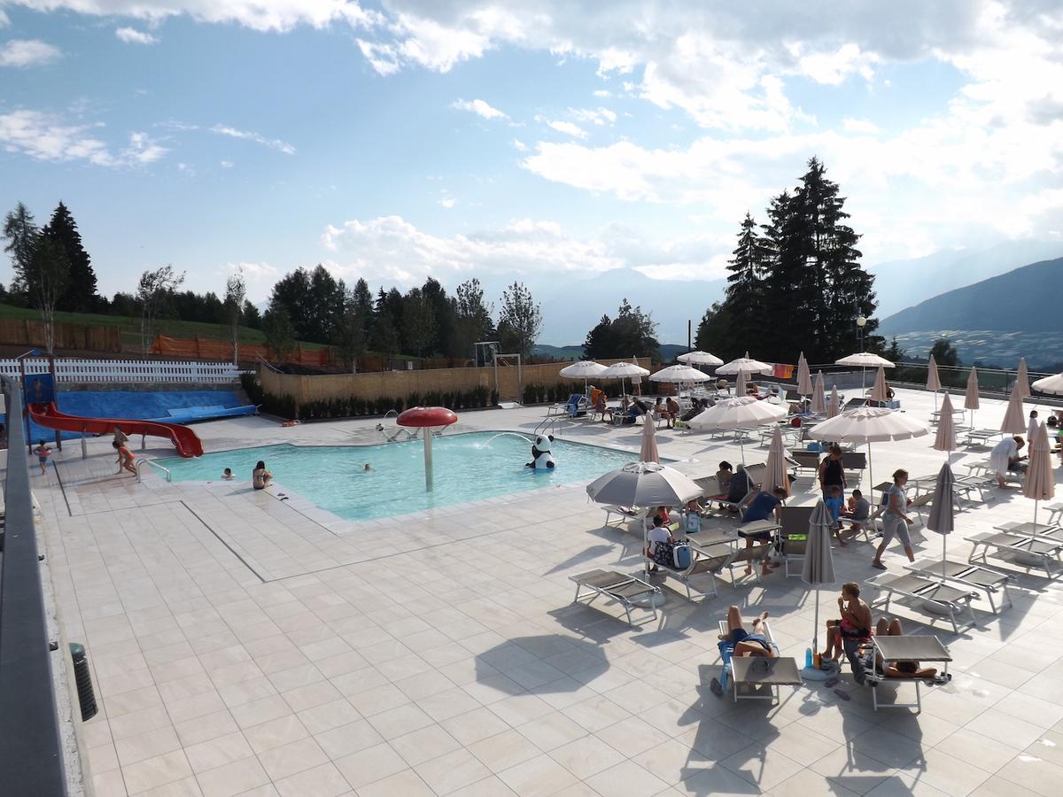 Hotel Roen Ruffre-Mendola エクステリア 写真